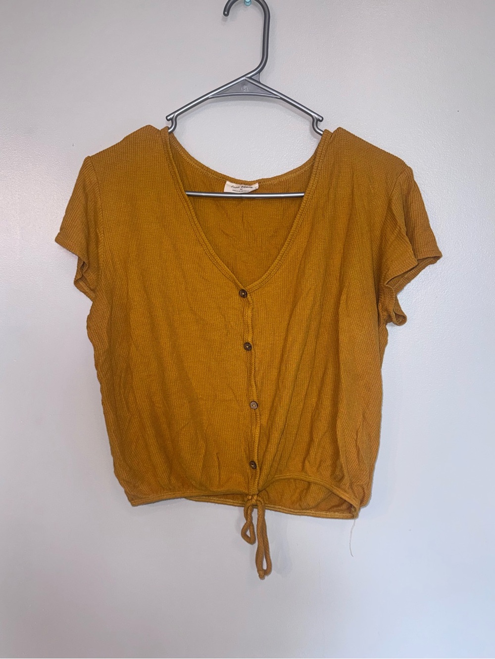 Women’s Free Kisses Cropped Blouse
